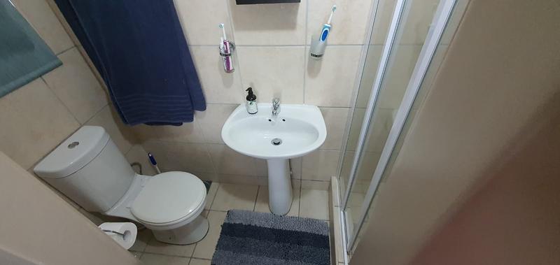 To Let 2 Bedroom Property for Rent in Vredekloof East Western Cape